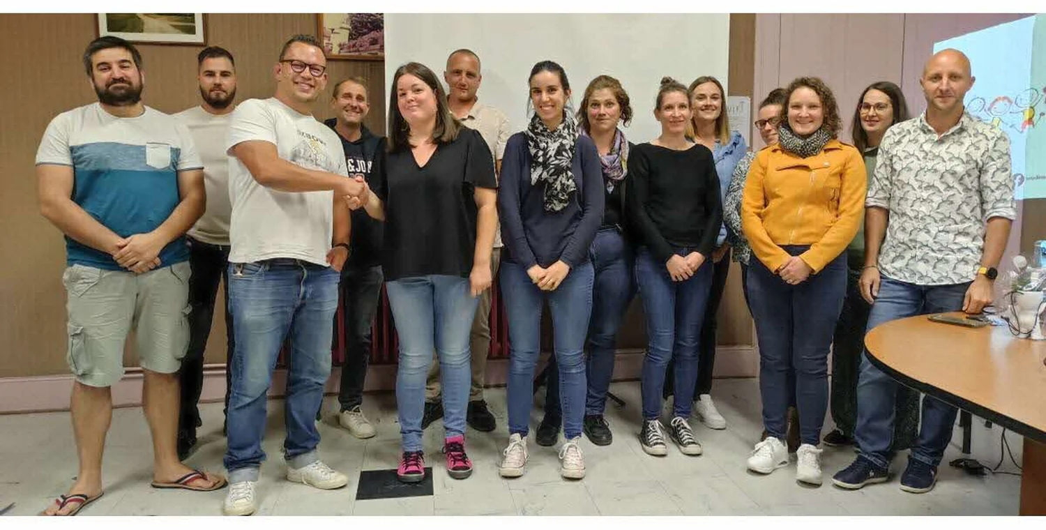 Membres du Sou des écoles de Neuville-les-Dames en 2025-2026