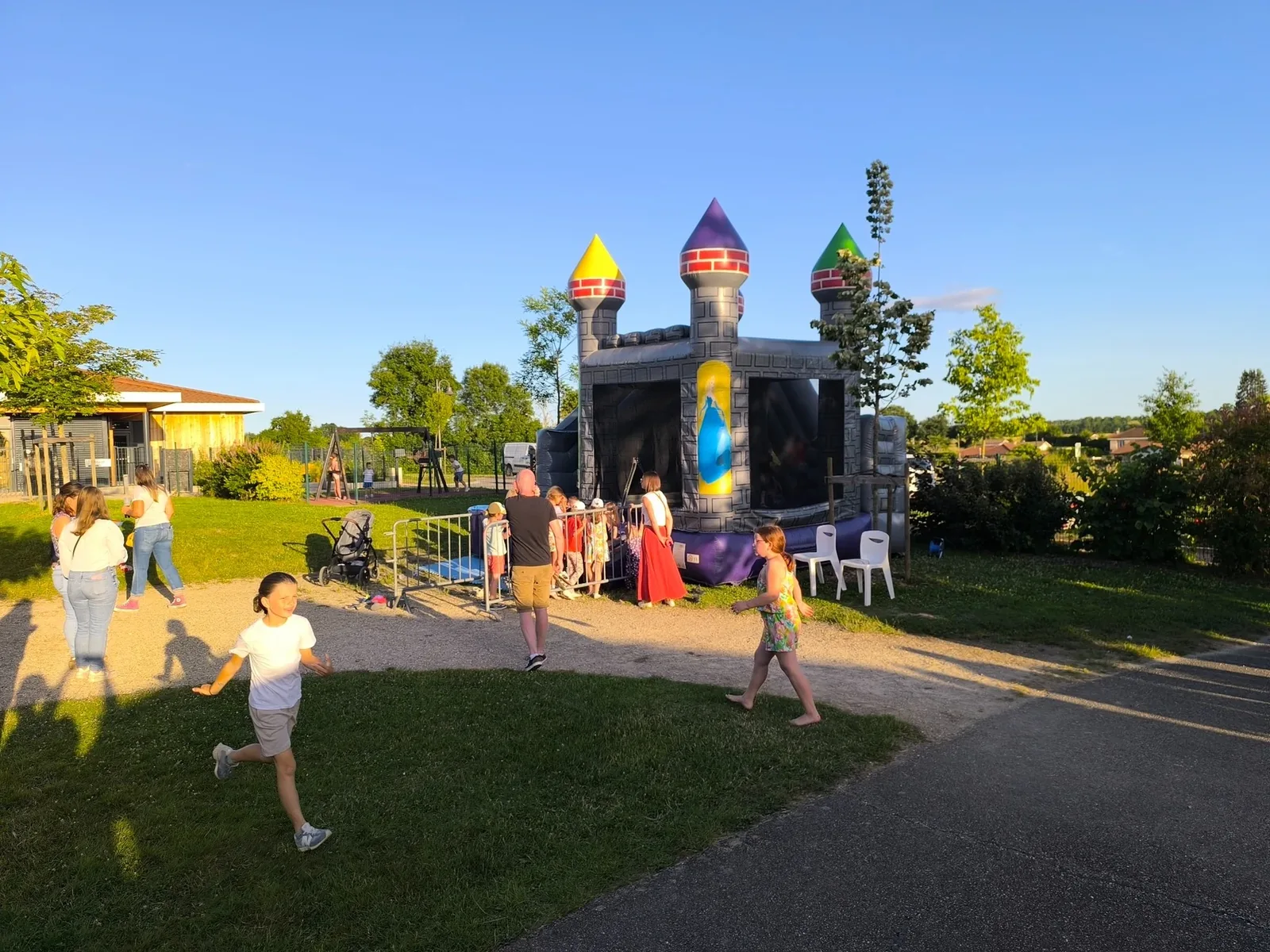 Structures gonflables à la fête de l’école 2026